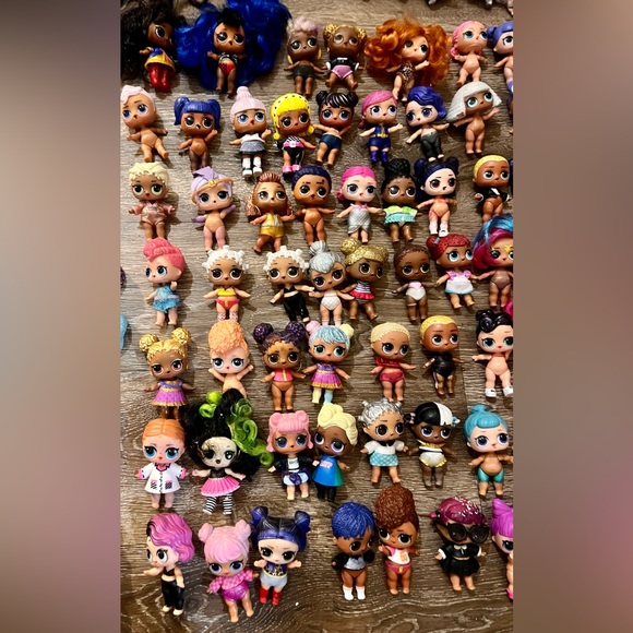 ๐HUGE L.O.L. SURPRISE DOLLS LOT- 200+ items included in bundle!! - Picture 4 of 8